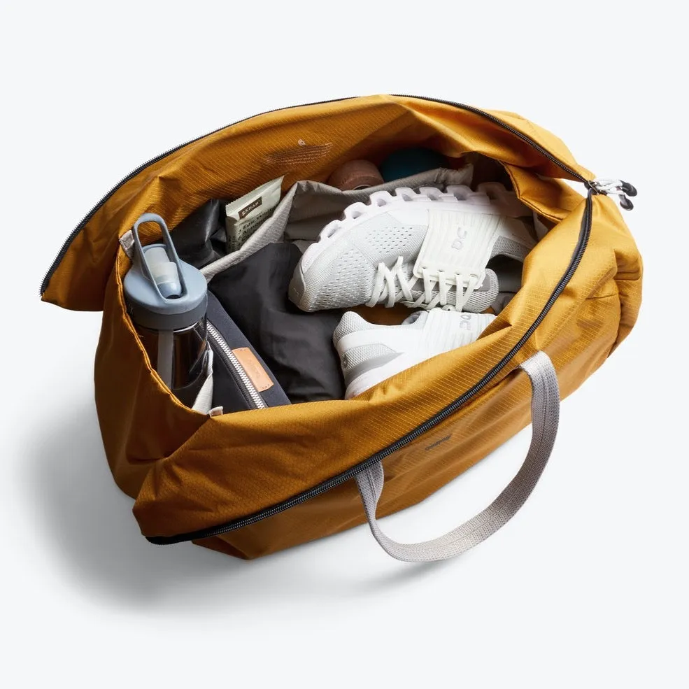 Bellroy Lite Duffel | Flexible Lightweight Adventure Duffel Bag