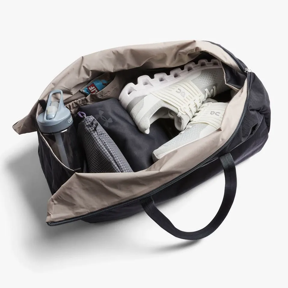 Bellroy Lite Duffel | Flexible Lightweight Adventure Duffel Bag