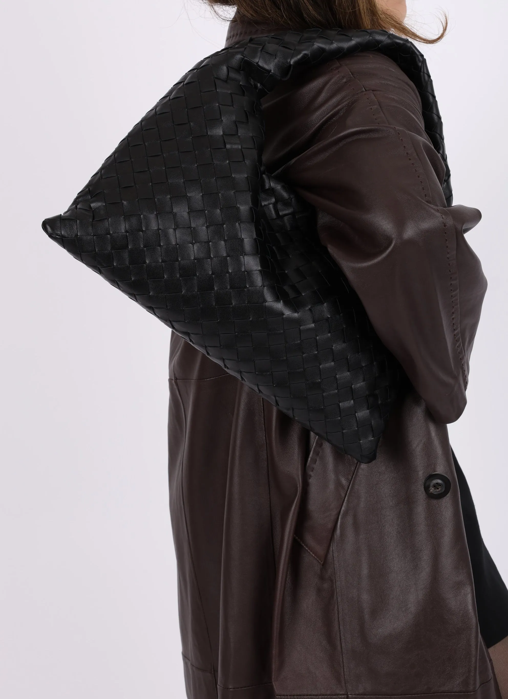 Bottega Veneta Intrecciato Small Hop