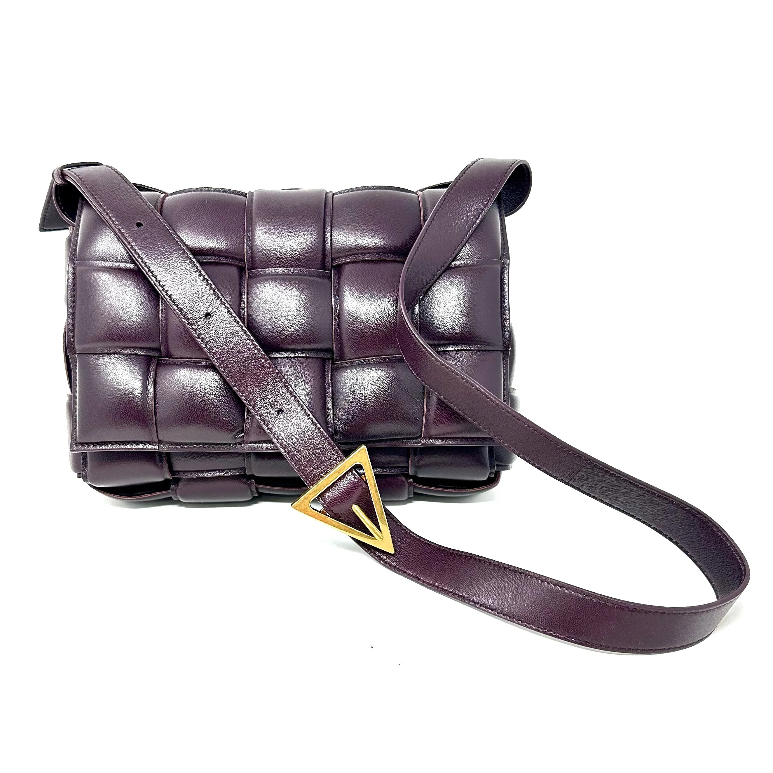 Bottega Veneta The Cassette Padded Leather Crossbody Bag in Fondant