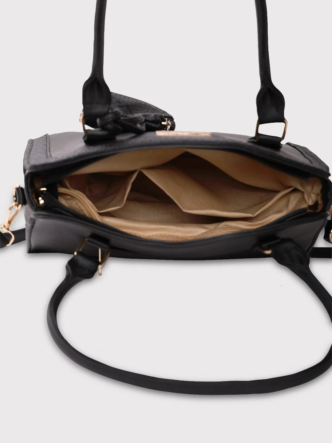 Caprese Felisa Satchel Medium Black