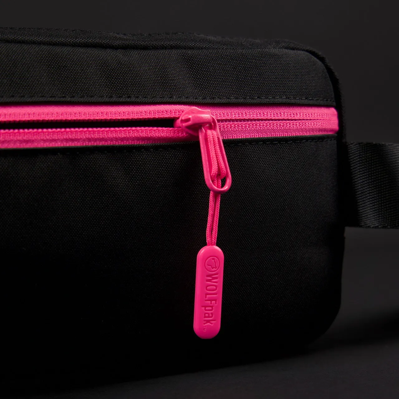 Crossbody Pack Black Neon Pink