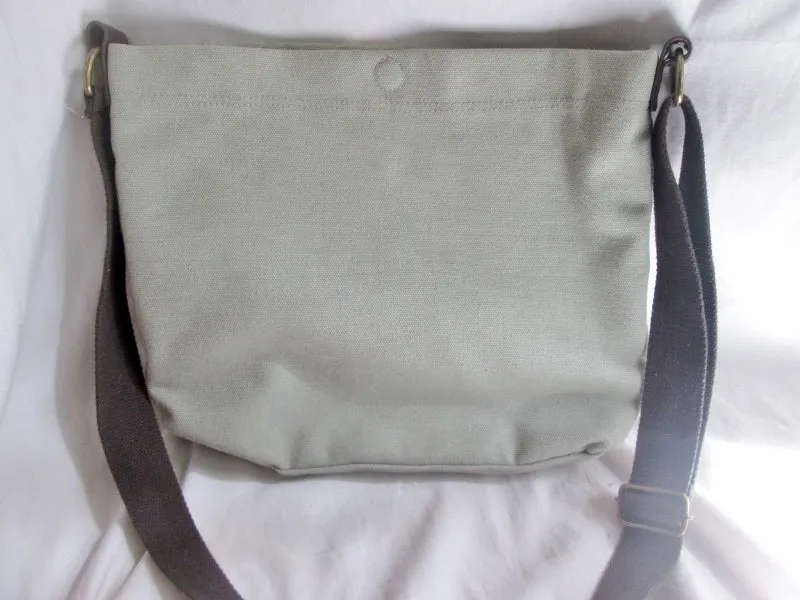 EUC GLAM NATURALE Canvas iPad Purse Messenger Shoulder Cross Body Bag TREE KHAKI