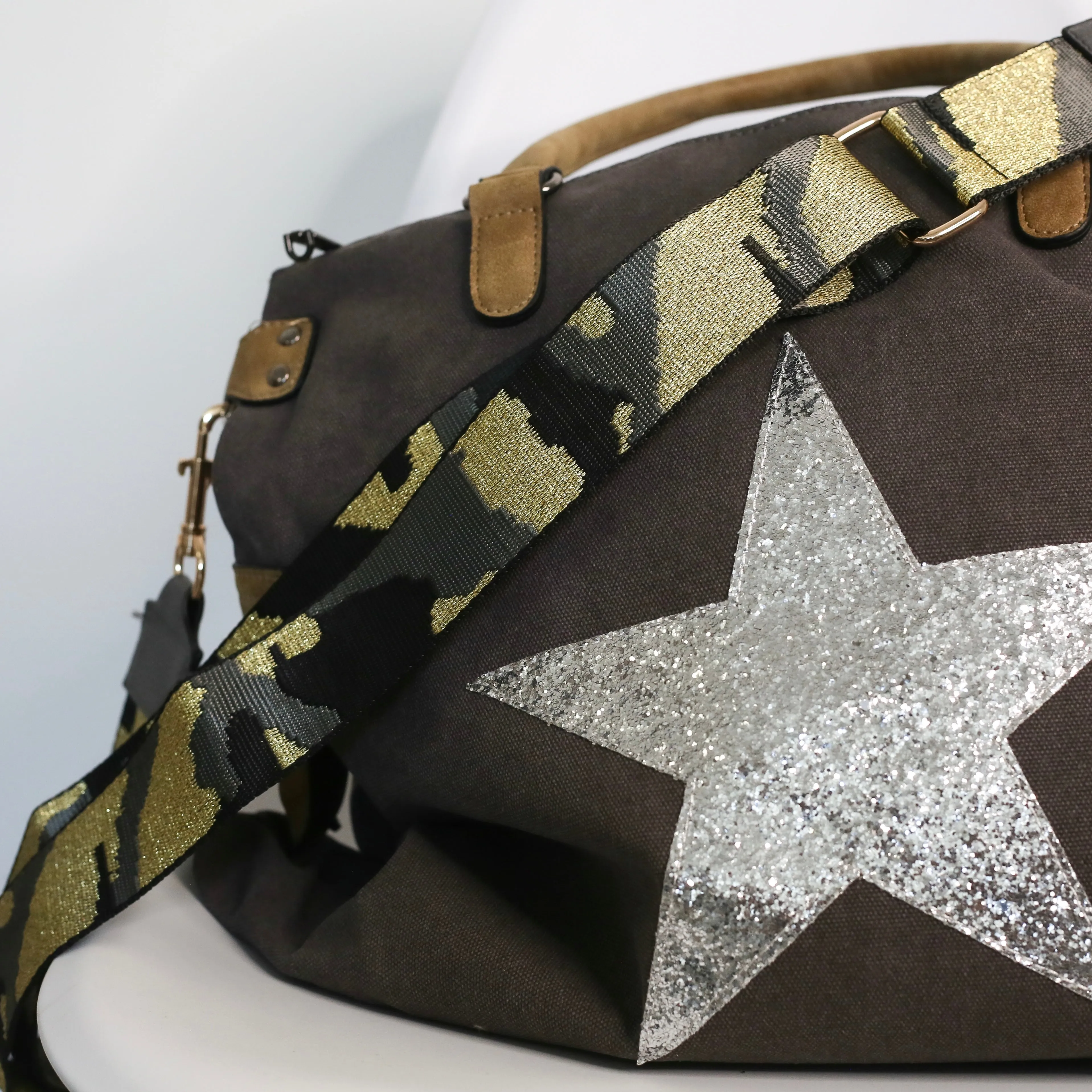 Glitter Camo Bag Strap - Grey