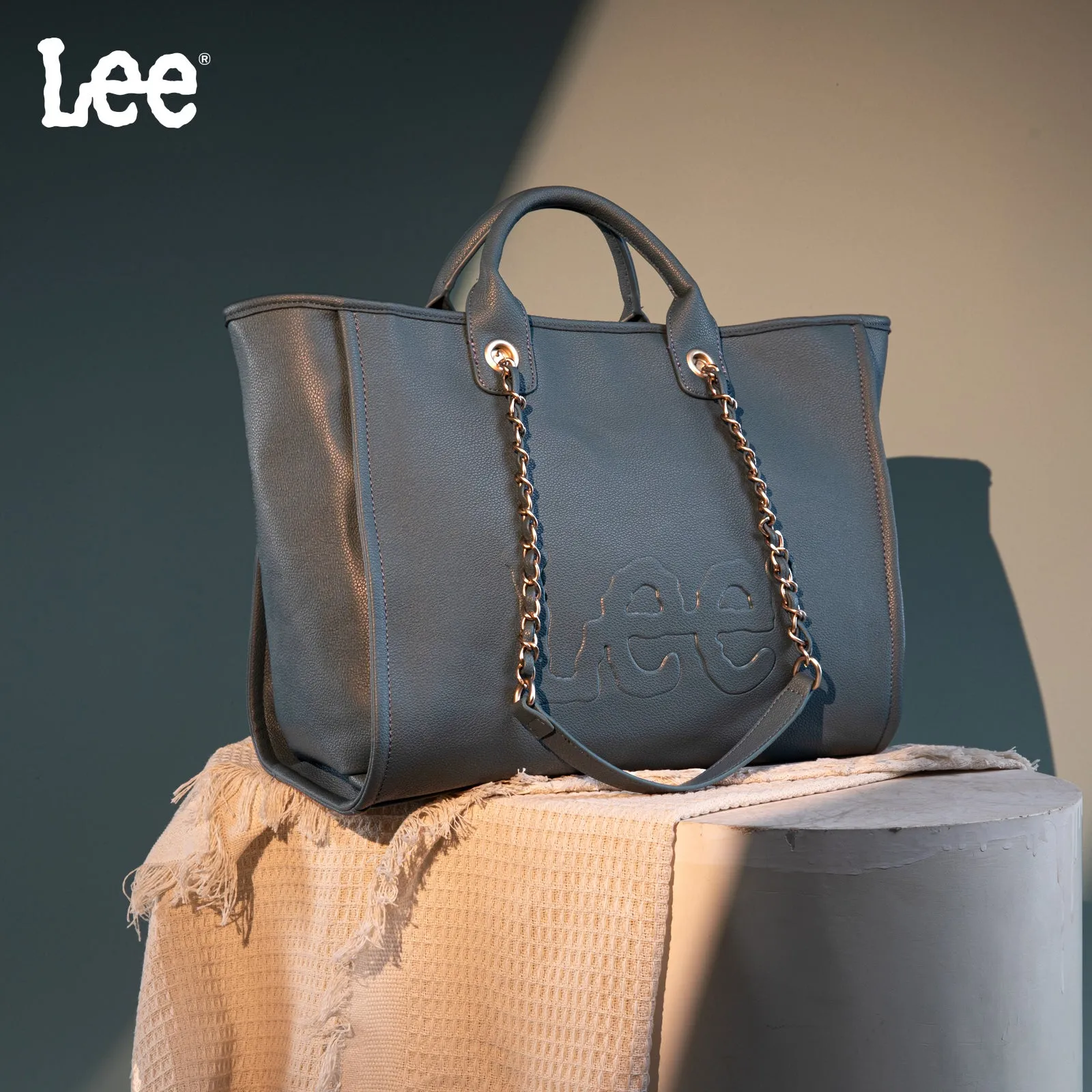 LEE46-345  LEE Top Handle/Chain Strap Wide Tote