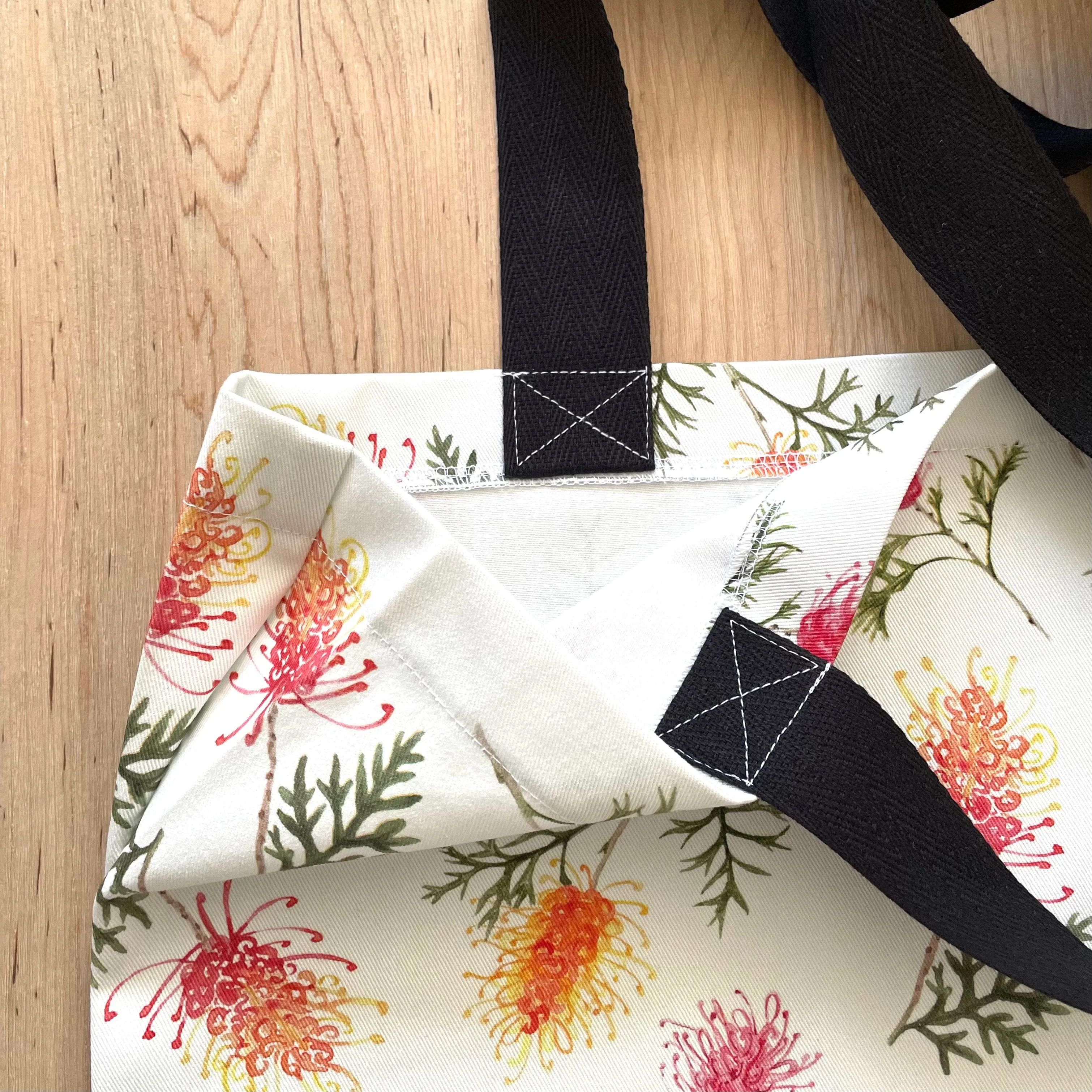 Magpies Tote Bag