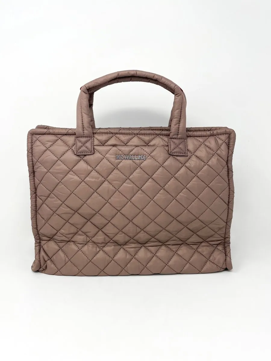 Medium Box Tote in Mauve